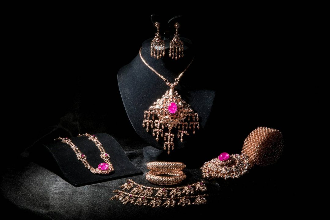 Deeplove Wedding Studio | ดีพเลิฟ ชุดเจ้าสาวมินิมอล, ชุดเจ้าสาว, ชุดเจ้าบ่าว, ชุดไทยแต่งงาน , ชุดไทยเจ้าสาว โดยเฉพาะ