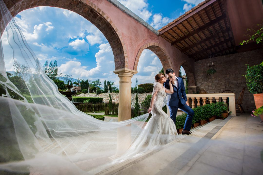 Deeplove Wedding Studio | ดีพเลิฟ ชุดเจ้าสาวมินิมอล, ชุดเจ้าสาว, ชุดเจ้าบ่าว, ชุดไทยแต่งงาน , ชุดไทยเจ้าสาว โดยเฉพาะ