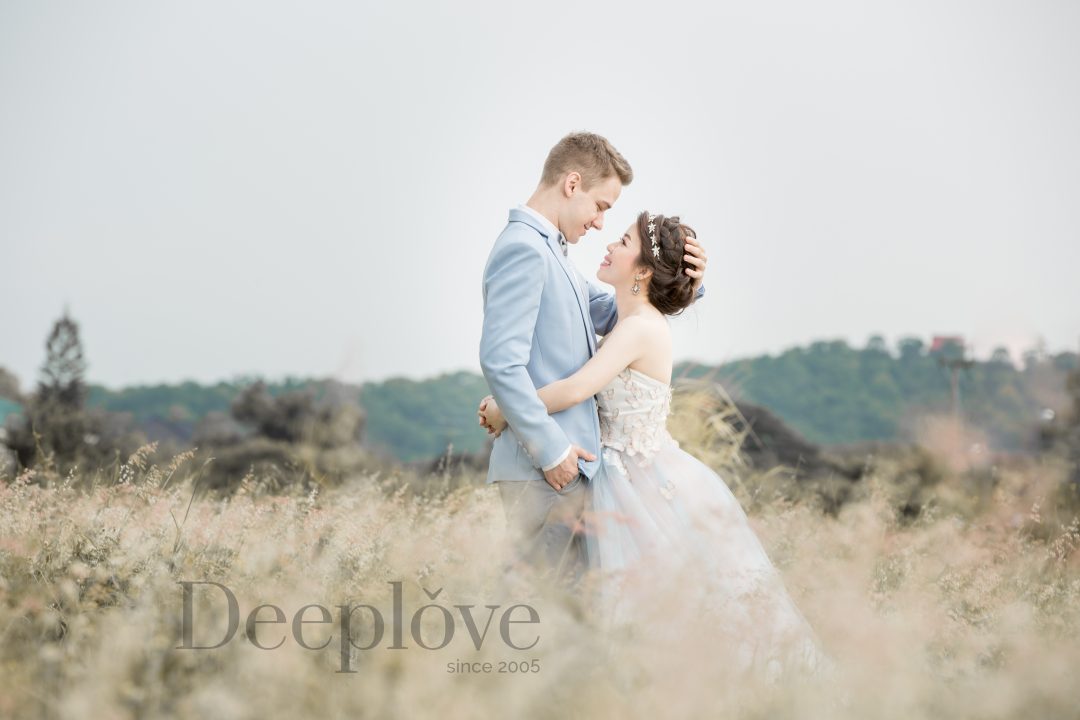 Deeplove Wedding Studio | ดีพเลิฟ ชุดเจ้าสาวมินิมอล, ชุดเจ้าสาว, ชุดเจ้าบ่าว, ชุดไทยแต่งงาน , ชุดไทยเจ้าสาว โดยเฉพาะ