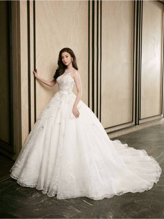 Deeplove Wedding Studio | ดีพเลิฟ ชุดเจ้าสาวมินิมอล, ชุดเจ้าสาว, ชุดเจ้าบ่าว, ชุดไทยแต่งงาน , ชุดไทยเจ้าสาว โดยเฉพาะ