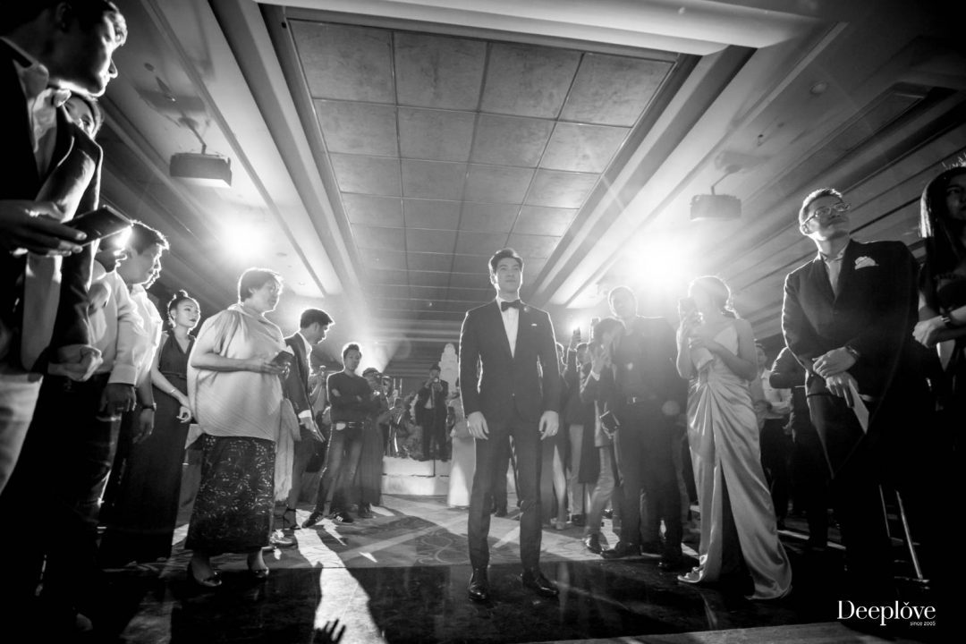 Deeplove Wedding Studio | ดีพเลิฟ ชุดเจ้าสาวมินิมอล, ชุดเจ้าสาว, ชุดเจ้าบ่าว, ชุดไทยแต่งงาน , ชุดไทยเจ้าสาว โดยเฉพาะ