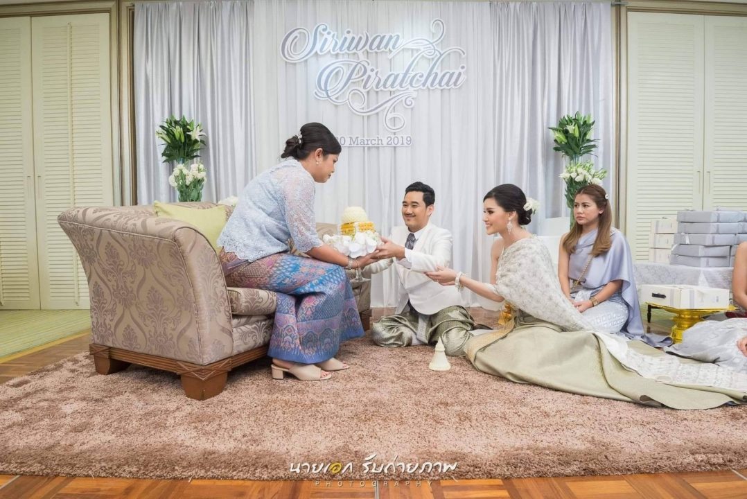 Deeplove Wedding Studio | ดีพเลิฟ ชุดเจ้าสาวมินิมอล, ชุดเจ้าสาว, ชุดเจ้าบ่าว, ชุดไทยแต่งงาน , ชุดไทยเจ้าสาว โดยเฉพาะ