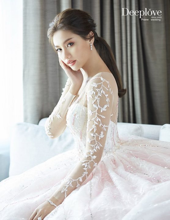 Deeplove Wedding Studio | ดีพเลิฟ ชุดเจ้าสาวมินิมอล, ชุดเจ้าสาว, ชุดเจ้าบ่าว, ชุดไทยแต่งงาน , ชุดไทยเจ้าสาว โดยเฉพาะ
