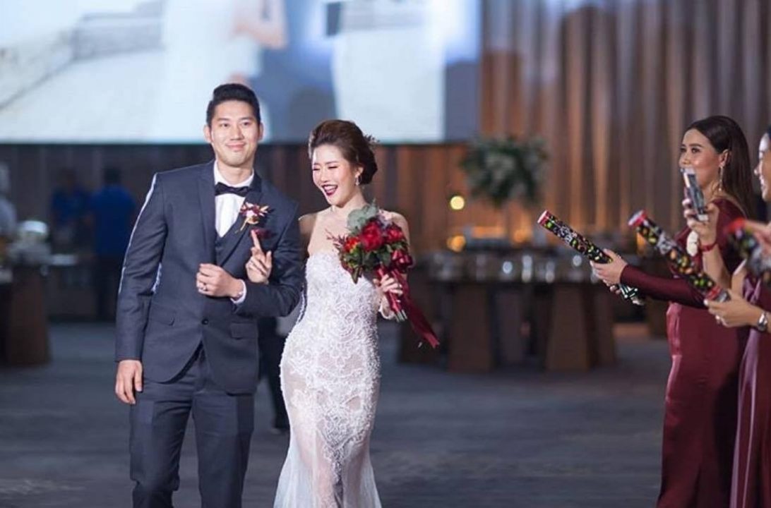 Deeplove Wedding Studio | ดีพเลิฟ ชุดเจ้าสาวมินิมอล, ชุดเจ้าสาว, ชุดเจ้าบ่าว, ชุดไทยแต่งงาน , ชุดไทยเจ้าสาว โดยเฉพาะ