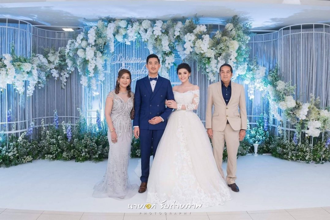 Deeplove Wedding Studio | ดีพเลิฟ ชุดเจ้าสาวมินิมอล, ชุดเจ้าสาว, ชุดเจ้าบ่าว, ชุดไทยแต่งงาน , ชุดไทยเจ้าสาว โดยเฉพาะ