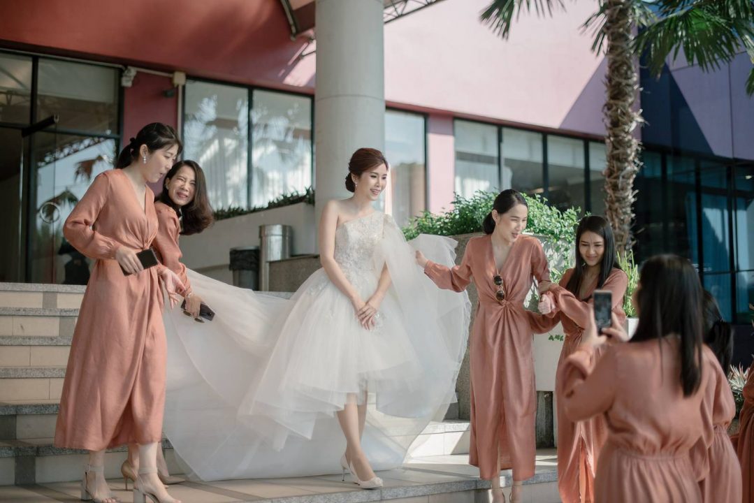 ชุดเจ้าสาวสั้น ดีฟเลิฟ
