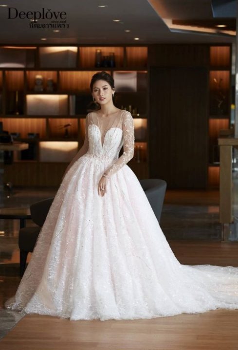 Deeplove Wedding Studio | ดีพเลิฟ ชุดเจ้าสาวมินิมอล, ชุดเจ้าสาว, ชุดเจ้าบ่าว, ชุดไทยแต่งงาน , ชุดไทยเจ้าสาว โดยเฉพาะ