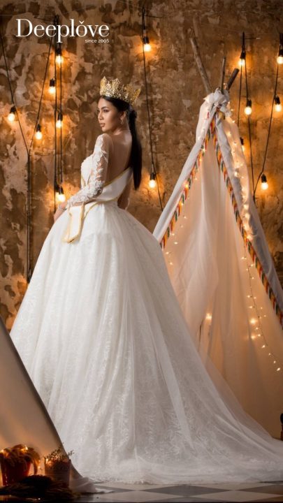 Deeplove Wedding Studio | ดีพเลิฟ ชุดเจ้าสาวมินิมอล, ชุดเจ้าสาว, ชุดเจ้าบ่าว, ชุดไทยแต่งงาน , ชุดไทยเจ้าสาว โดยเฉพาะ