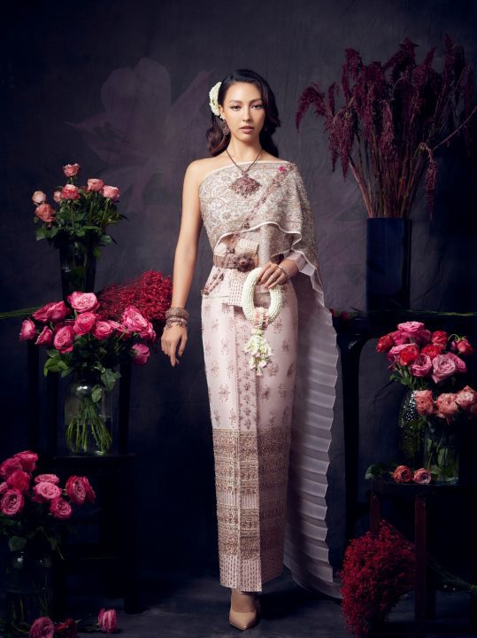 Deeplove Wedding Studio | ดีพเลิฟ ชุดเจ้าสาวมินิมอล, ชุดเจ้าสาว, ชุดเจ้าบ่าว, ชุดไทยแต่งงาน , ชุดไทยเจ้าสาว โดยเฉพาะ