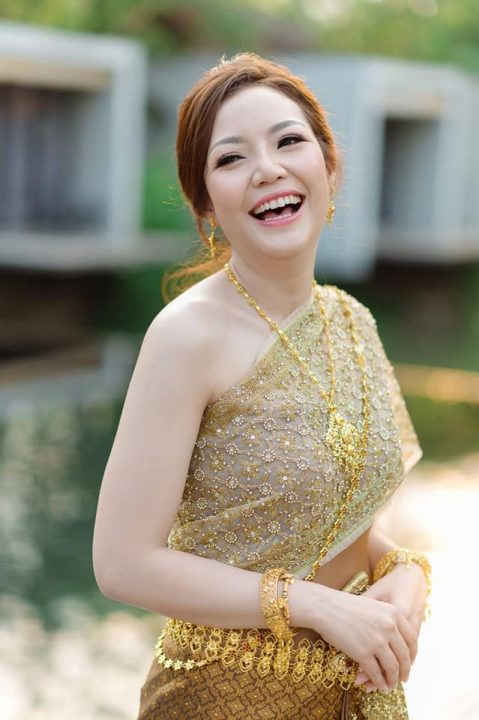 Deeplove Wedding Studio | ดีพเลิฟ ชุดเจ้าสาวมินิมอล, ชุดเจ้าสาว, ชุดเจ้าบ่าว, ชุดไทยแต่งงาน , ชุดไทยเจ้าสาว โดยเฉพาะ