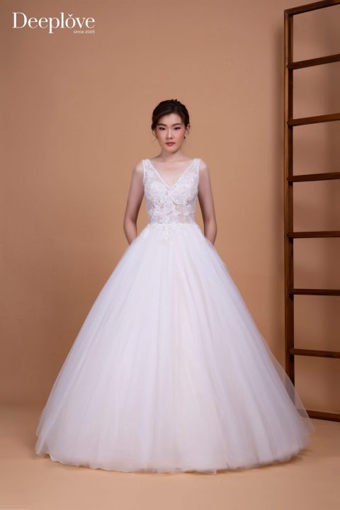 Deeplove Wedding Studio | ดีพเลิฟ ชุดเจ้าสาวมินิมอล, ชุดเจ้าสาว, ชุดเจ้าบ่าว, ชุดไทยแต่งงาน , ชุดไทยเจ้าสาว โดยเฉพาะ