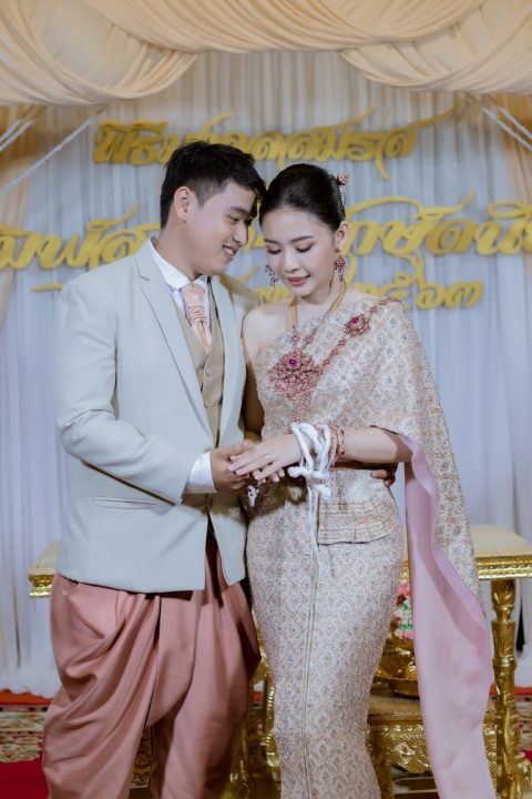 ตัดชุดไทยแต่งงาน