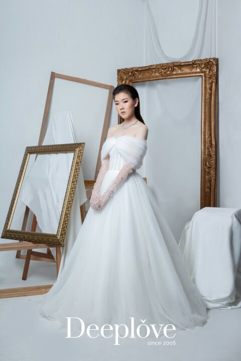 Deeplove Wedding Studio | ดีพเลิฟ ชุดเจ้าสาวมินิมอล, ชุดเจ้าสาว, ชุดเจ้าบ่าว, ชุดไทยแต่งงาน , ชุดไทยเจ้าสาว โดยเฉพาะ