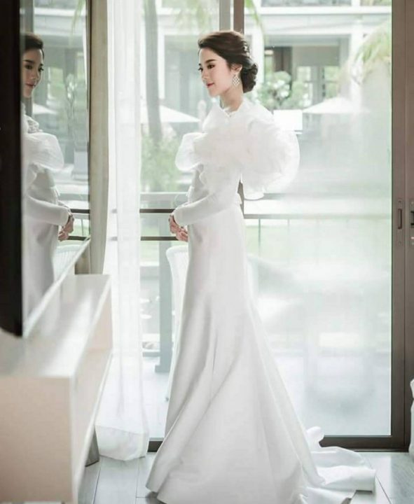 Deeplove Wedding Studio | ดีพเลิฟ ชุดเจ้าสาวมินิมอล, ชุดเจ้าสาว, ชุดเจ้าบ่าว, ชุดไทยแต่งงาน , ชุดไทยเจ้าสาว โดยเฉพาะ