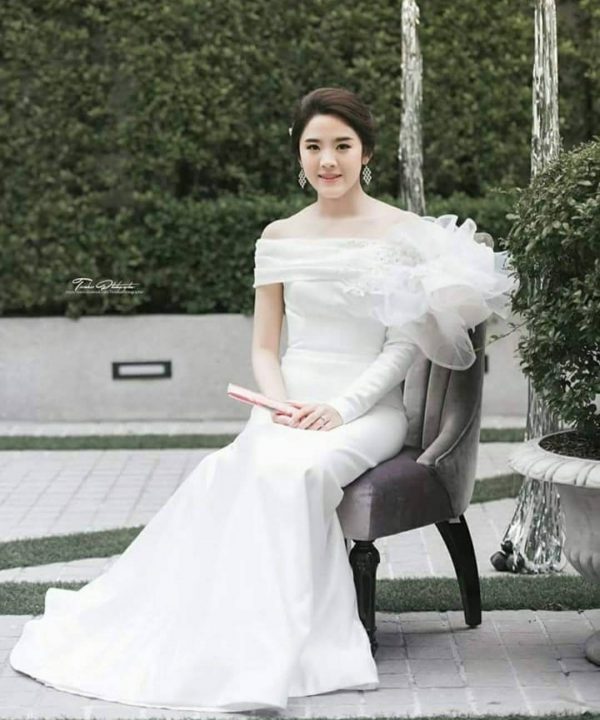 Deeplove Wedding Studio | ดีพเลิฟ ชุดเจ้าสาวมินิมอล, ชุดเจ้าสาว, ชุดเจ้าบ่าว, ชุดไทยแต่งงาน , ชุดไทยเจ้าสาว โดยเฉพาะ