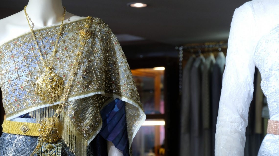 Deeplove Wedding Studio | ดีพเลิฟ ชุดเจ้าสาวมินิมอล, ชุดเจ้าสาว, ชุดเจ้าบ่าว, ชุดไทยแต่งงาน , ชุดไทยเจ้าสาว โดยเฉพาะ