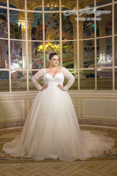 Deeplove Wedding Studio | ดีพเลิฟ ชุดเจ้าสาวมินิมอล, ชุดเจ้าสาว, ชุดเจ้าบ่าว, ชุดไทยแต่งงาน , ชุดไทยเจ้าสาว โดยเฉพาะ