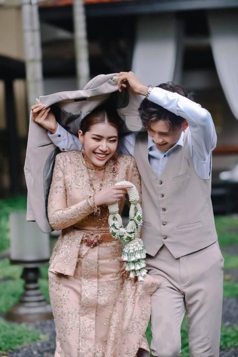 Deeplove Wedding Studio | ดีพเลิฟ ชุดเจ้าสาวมินิมอล, ชุดเจ้าสาว, ชุดเจ้าบ่าว, ชุดไทยแต่งงาน , ชุดไทยเจ้าสาว โดยเฉพาะ