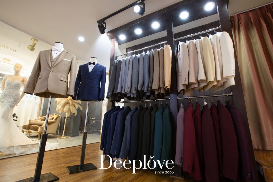 Deeplove Wedding Studio | ดีพเลิฟ ชุดเจ้าสาวมินิมอล, ชุดเจ้าสาว, ชุดเจ้าบ่าว, ชุดไทยแต่งงาน , ชุดไทยเจ้าสาว โดยเฉพาะ
