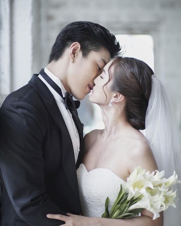 Deeplove Wedding Studio | ดีพเลิฟ ชุดเจ้าสาวมินิมอล, ชุดเจ้าสาว, ชุดเจ้าบ่าว, ชุดไทยแต่งงาน , ชุดไทยเจ้าสาว โดยเฉพาะ