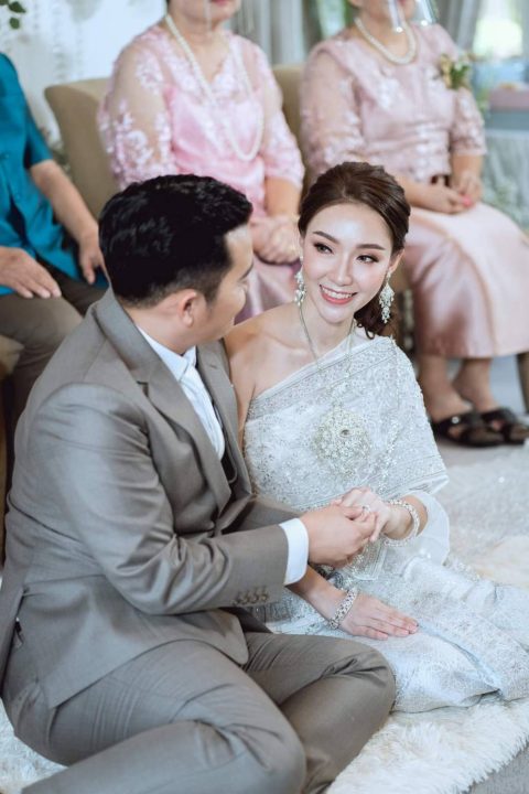 Deeplove Wedding Studio | ดีพเลิฟ ชุดเจ้าสาวมินิมอล, ชุดเจ้าสาว, ชุดเจ้าบ่าว, ชุดไทยแต่งงาน , ชุดไทยเจ้าสาว โดยเฉพาะ