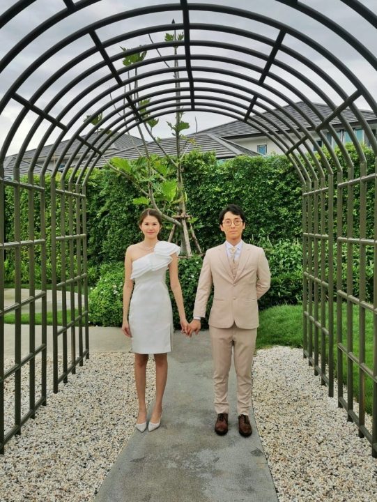 Deeplove Wedding Studio | ดีพเลิฟ ชุดเจ้าสาวมินิมอล, ชุดเจ้าสาว, ชุดเจ้าบ่าว, ชุดไทยแต่งงาน , ชุดไทยเจ้าสาว โดยเฉพาะ