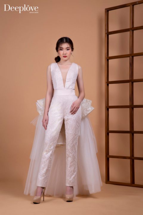 Deeplove Wedding Studio | ดีพเลิฟ ชุดเจ้าสาวมินิมอล, ชุดเจ้าสาว, ชุดเจ้าบ่าว, ชุดไทยแต่งงาน , ชุดไทยเจ้าสาว โดยเฉพาะ