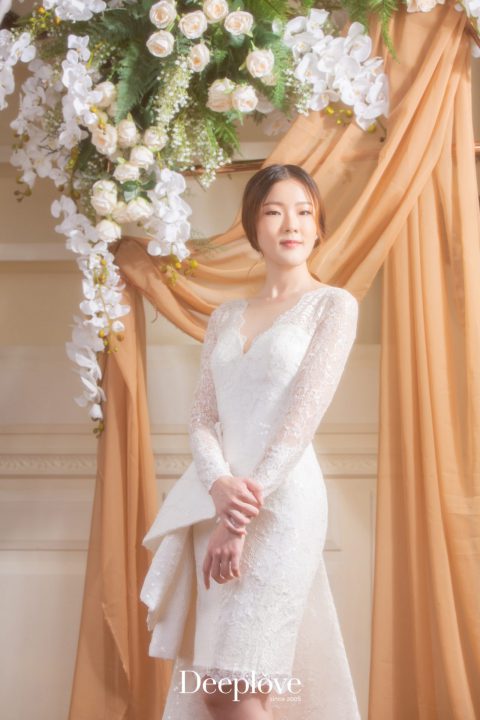 Deeplove Wedding Studio | ดีพเลิฟ ชุดเจ้าสาวมินิมอล, ชุดเจ้าสาว, ชุดเจ้าบ่าว, ชุดไทยแต่งงาน , ชุดไทยเจ้าสาว โดยเฉพาะ