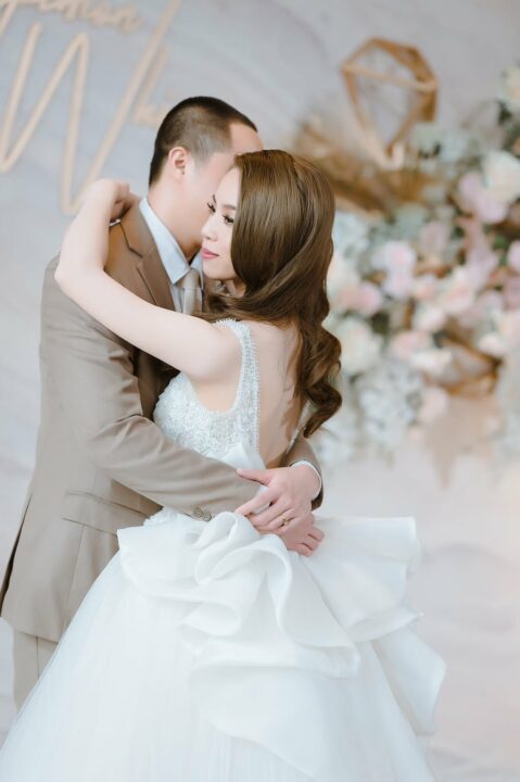 7 ธีมสีงานแต่งยอดฮิต สร้างบรรยากาศสุดหรู เพิ่มสไตล์งานที่เป็นเอกลักษณ์ |  Deeplove Wedding Studio | ชุดเจ้าสาว, เช่าชุดเจ้าสาว, ชุดเจ้าบ่าว, ชุด แต่งงาน ชุดไทย - บริการวางแผนจัดงานแต่งงาน