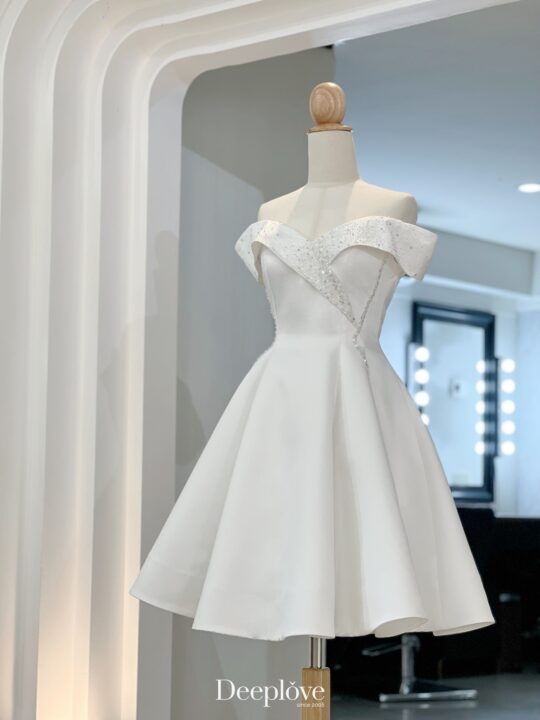 Deeplove Wedding Studio | ดีพเลิฟ ชุดเจ้าสาวมินิมอล, ชุดเจ้าสาว, ชุดเจ้าบ่าว, ชุดไทยแต่งงาน , ชุดไทยเจ้าสาว โดยเฉพาะ