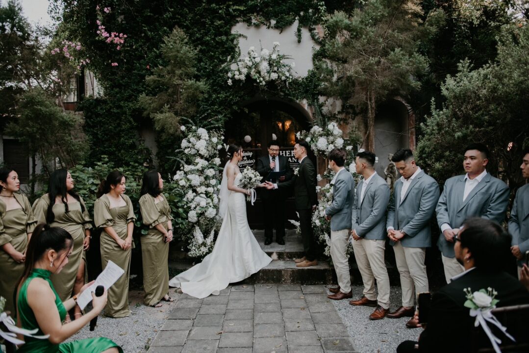 Deeplove Wedding Studio | ดีพเลิฟ ชุดเจ้าสาวมินิมอล, ชุดเจ้าสาว, ชุดเจ้าบ่าว, ชุดไทยแต่งงาน , ชุดไทยเจ้าสาว โดยเฉพาะ