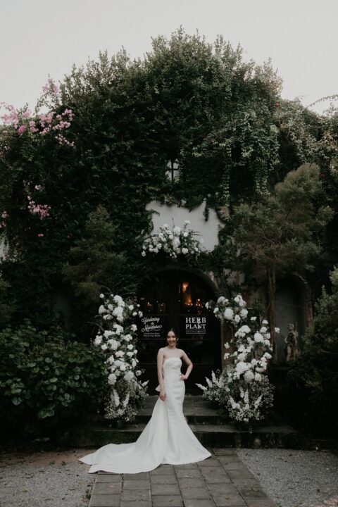 Deeplove Wedding Studio | ดีพเลิฟ ชุดเจ้าสาวมินิมอล, ชุดเจ้าสาว, ชุดเจ้าบ่าว, ชุดไทยแต่งงาน , ชุดไทยเจ้าสาว โดยเฉพาะ