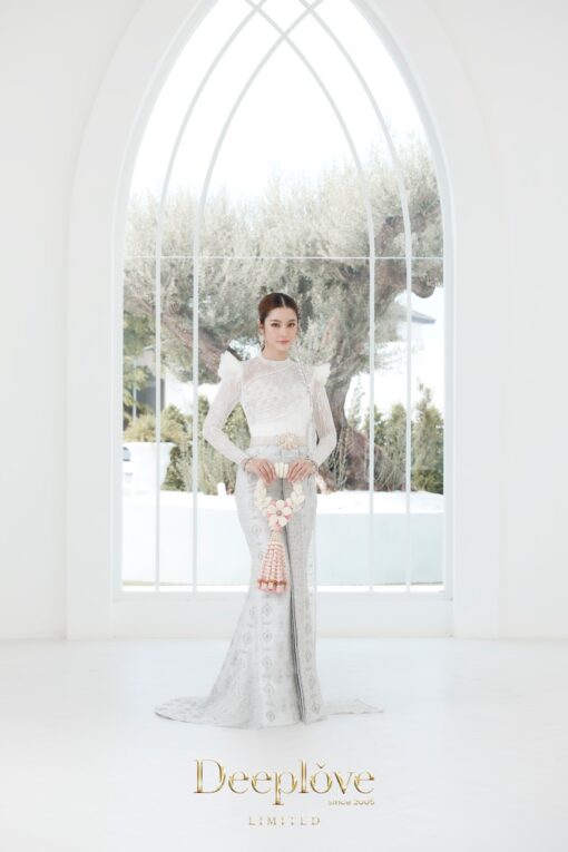 ชุดไทยแต่งงาน MALAI มาลัย สีขาวฟ้า