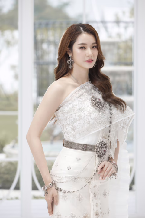 Deeplove Wedding Studio | ดีพเลิฟ ชุดเจ้าสาวมินิมอล, ชุดเจ้าสาว, ชุดเจ้าบ่าว, ชุดไทยแต่งงาน , ชุดไทยเจ้าสาว โดยเฉพาะ