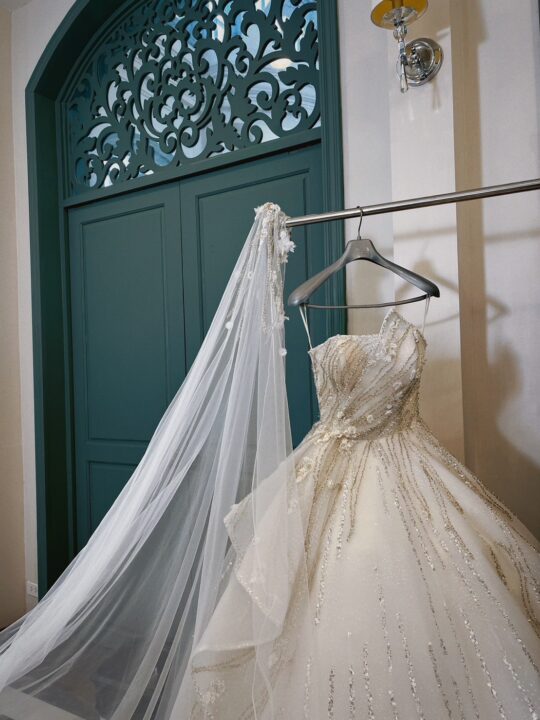 Deeplove Wedding Studio | ดีพเลิฟ ชุดเจ้าสาวมินิมอล, ชุดเจ้าสาว, ชุดเจ้าบ่าว, ชุดไทยแต่งงาน , ชุดไทยเจ้าสาว โดยเฉพาะ