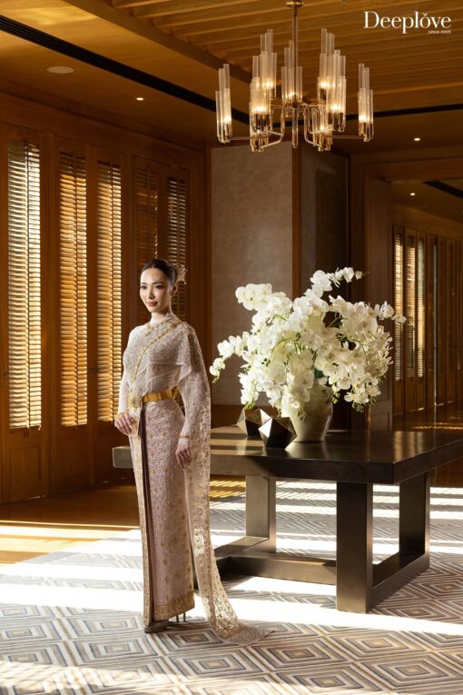 ชุดไทยประยุกต์อิงฟอร์มศิวาลัย - Image 2