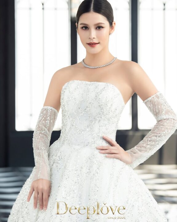 Deeplove Wedding Studio | ดีพเลิฟ ชุดเจ้าสาวมินิมอล, ชุดเจ้าสาว, ชุดเจ้าบ่าว, ชุดไทยแต่งงาน , ชุดไทยเจ้าสาว โดยเฉพาะ