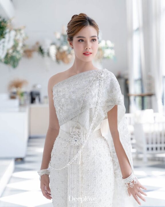 Deeplove Wedding Studio | ดีพเลิฟ ชุดเจ้าสาวมินิมอล, ชุดเจ้าสาว, ชุดเจ้าบ่าว, ชุดไทยแต่งงาน , ชุดไทยเจ้าสาว โดยเฉพาะ