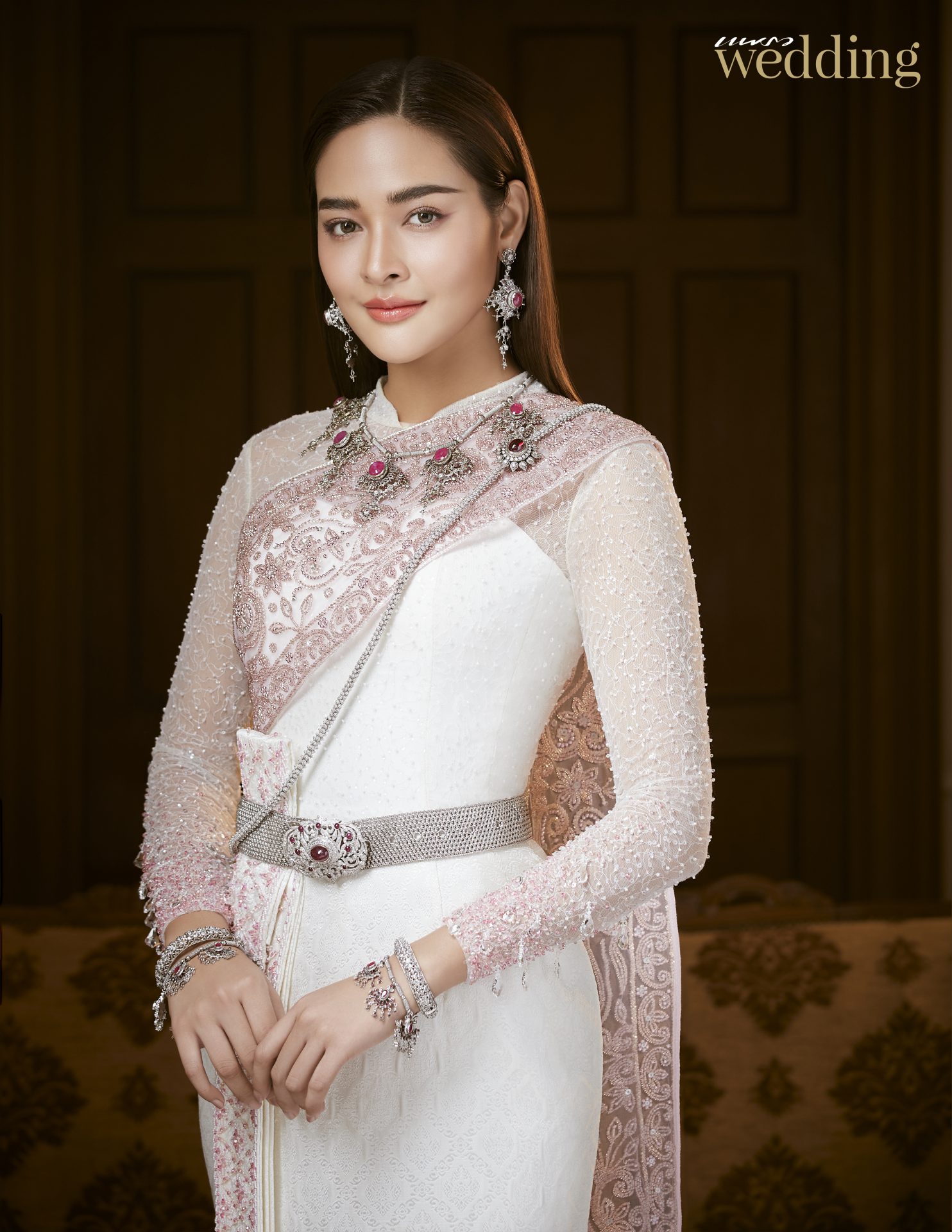 ชุดไทยแต่งงานศิวาลัย เจ้าสาวคนไหนกลัวใส่แล้วดูตัน เรามีเทคนิคดีๆ มาบอก