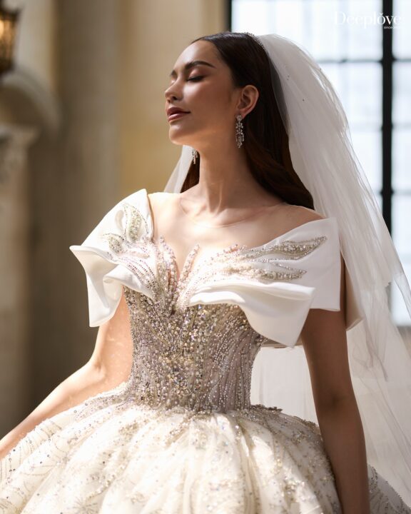 Deeplove Wedding Studio | ดีพเลิฟ ชุดเจ้าสาวมินิมอล, ชุดเจ้าสาว, ชุดเจ้าบ่าว, ชุดไทยแต่งงาน , ชุดไทยเจ้าสาว โดยเฉพาะ