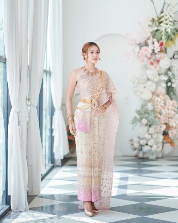 Deeplove Wedding Studio | ดีพเลิฟ ชุดเจ้าสาวมินิมอล, ชุดเจ้าสาว, ชุดเจ้าบ่าว, ชุดไทยแต่งงาน , ชุดไทยเจ้าสาว โดยเฉพาะ