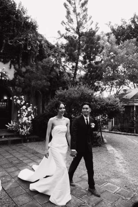 Deeplove Wedding Studio | ดีพเลิฟ ชุดเจ้าสาวมินิมอล, ชุดเจ้าสาว, ชุดเจ้าบ่าว, ชุดไทยแต่งงาน , ชุดไทยเจ้าสาว โดยเฉพาะ