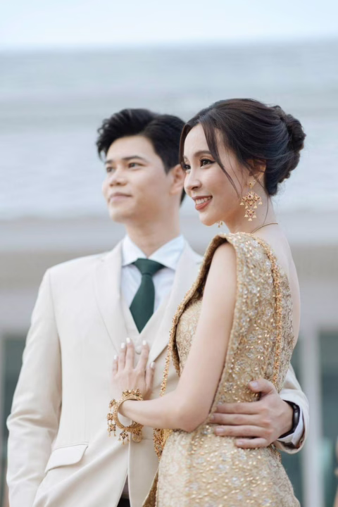 Deeplove Wedding Studio | ดีพเลิฟ ชุดเจ้าสาวมินิมอล, ชุดเจ้าสาว, ชุดเจ้าบ่าว, ชุดไทยแต่งงาน , ชุดไทยเจ้าสาว โดยเฉพาะ