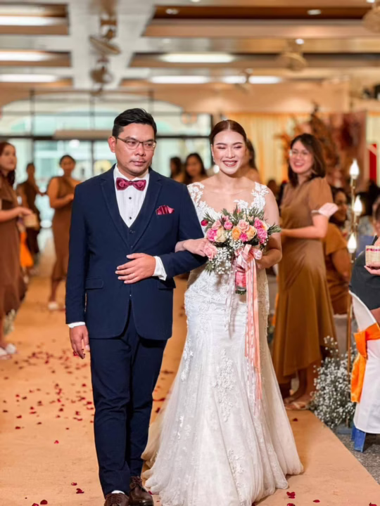 Deeplove Wedding Studio | ดีพเลิฟ ชุดเจ้าสาวมินิมอล, ชุดเจ้าสาว, ชุดเจ้าบ่าว, ชุดไทยแต่งงาน , ชุดไทยเจ้าสาว โดยเฉพาะ