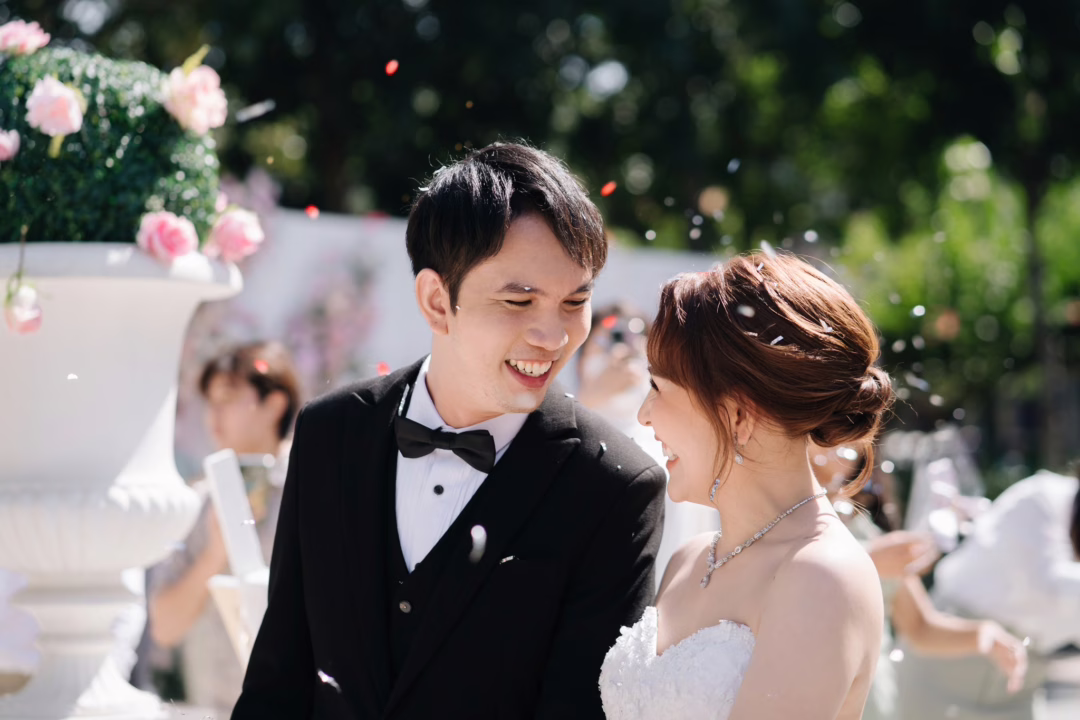 Deeplove Wedding Studio | ดีพเลิฟ ชุดเจ้าสาวมินิมอล, ชุดเจ้าสาว, ชุดเจ้าบ่าว, ชุดไทยแต่งงาน , ชุดไทยเจ้าสาว โดยเฉพาะ