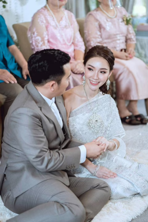 Deeplove Wedding Studio | ดีพเลิฟ ชุดเจ้าสาวมินิมอล, ชุดเจ้าสาว, ชุดเจ้าบ่าว, ชุดไทยแต่งงาน , ชุดไทยเจ้าสาว โดยเฉพาะ