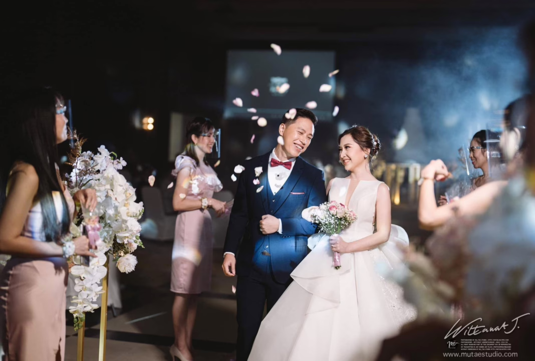 Deeplove Wedding Studio | ดีพเลิฟ ชุดเจ้าสาวมินิมอล, ชุดเจ้าสาว, ชุดเจ้าบ่าว, ชุดไทยแต่งงาน , ชุดไทยเจ้าสาว โดยเฉพาะ