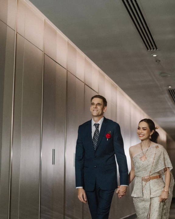 Deeplove Wedding Studio | ดีพเลิฟ ชุดเจ้าสาวมินิมอล, ชุดเจ้าสาว, ชุดเจ้าบ่าว, ชุดไทยแต่งงาน , ชุดไทยเจ้าสาว โดยเฉพาะ