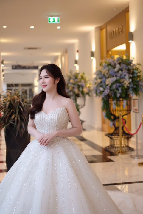 Deeplove Wedding Studio | ดีพเลิฟ ชุดเจ้าสาวมินิมอล, ชุดเจ้าสาว, ชุดเจ้าบ่าว, ชุดไทยแต่งงาน , ชุดไทยเจ้าสาว โดยเฉพาะ