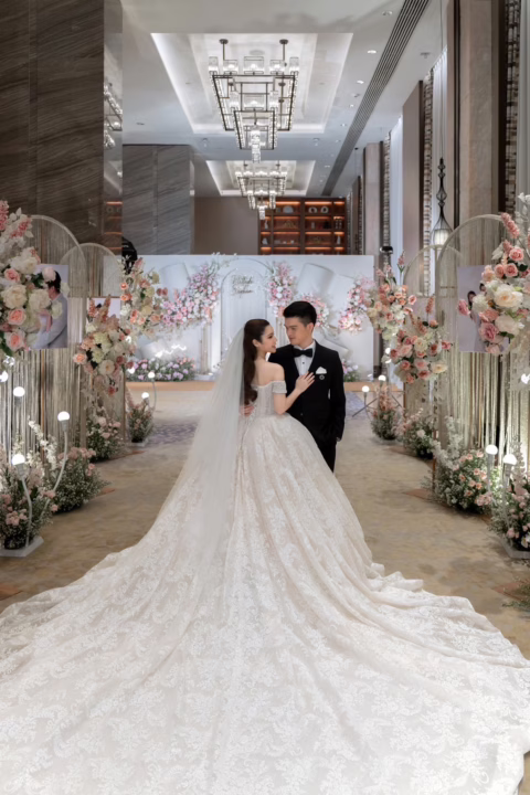 Deeplove Wedding Studio | ดีพเลิฟ ชุดเจ้าสาวมินิมอล, ชุดเจ้าสาว, ชุดเจ้าบ่าว, ชุดไทยแต่งงาน , ชุดไทยเจ้าสาว โดยเฉพาะ